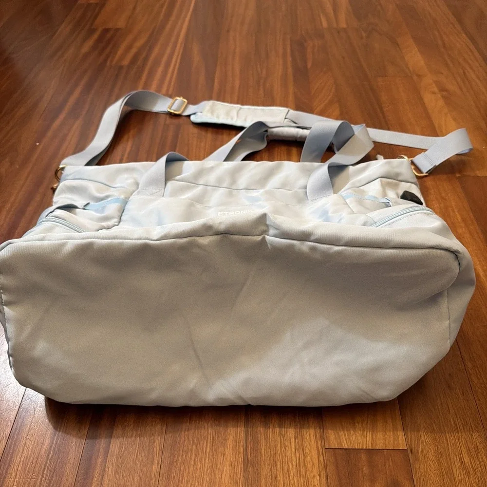 ETRONIK Large Pale Blue Nylon Gym Bag with Removable Strap